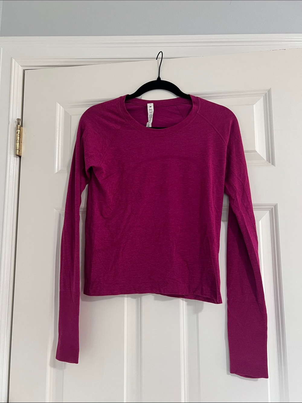 Lululemon cropped swiftly tech long sleeve